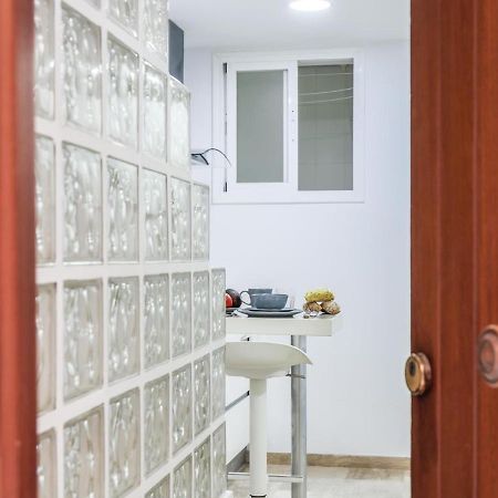 Bonito Apt En Cadiz Centro Renovado エクステリア 写真