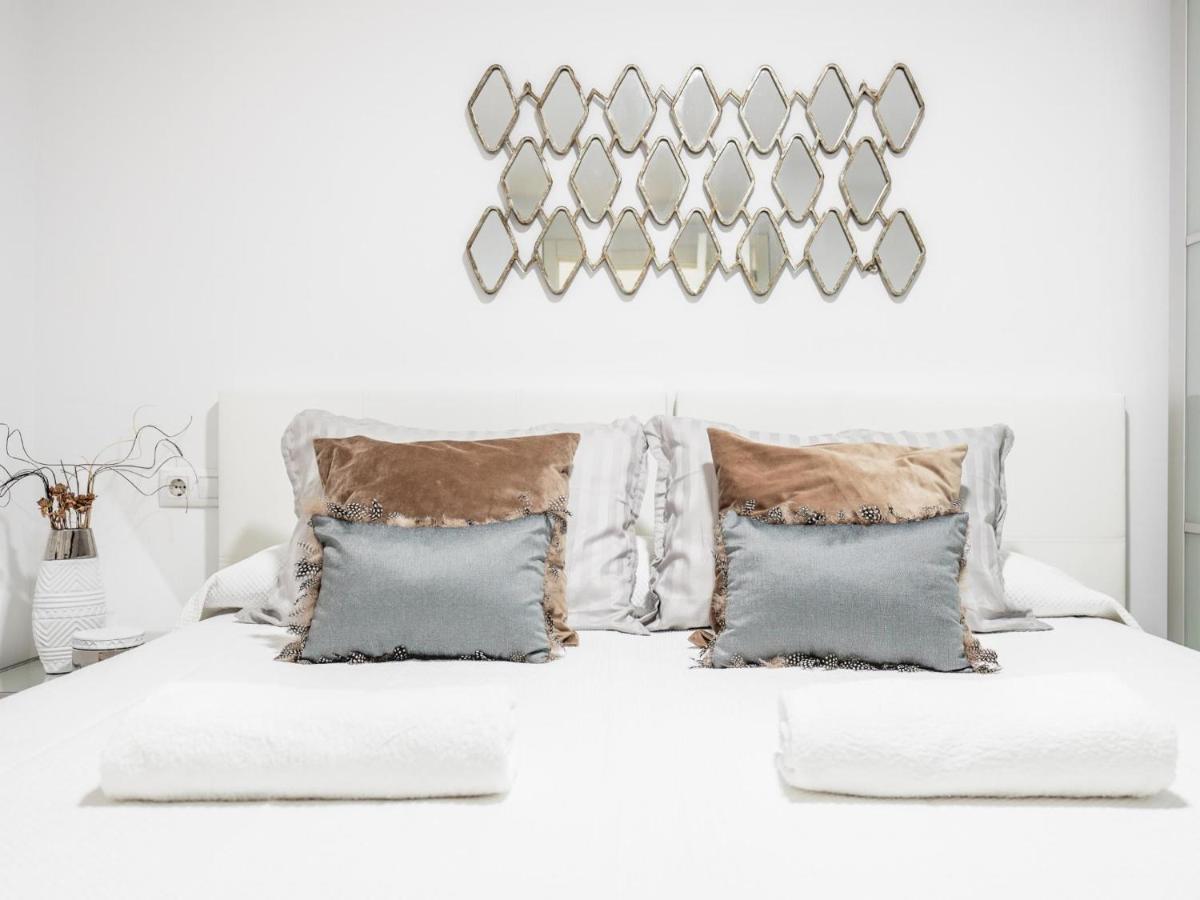 Bonito Apt En Cadiz Centro Renovado エクステリア 写真