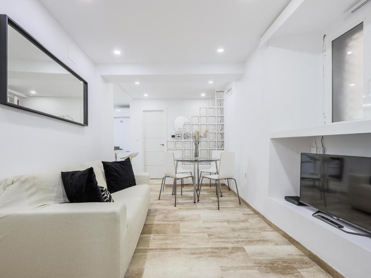 Bonito Apt En Cadiz Centro Renovado エクステリア 写真